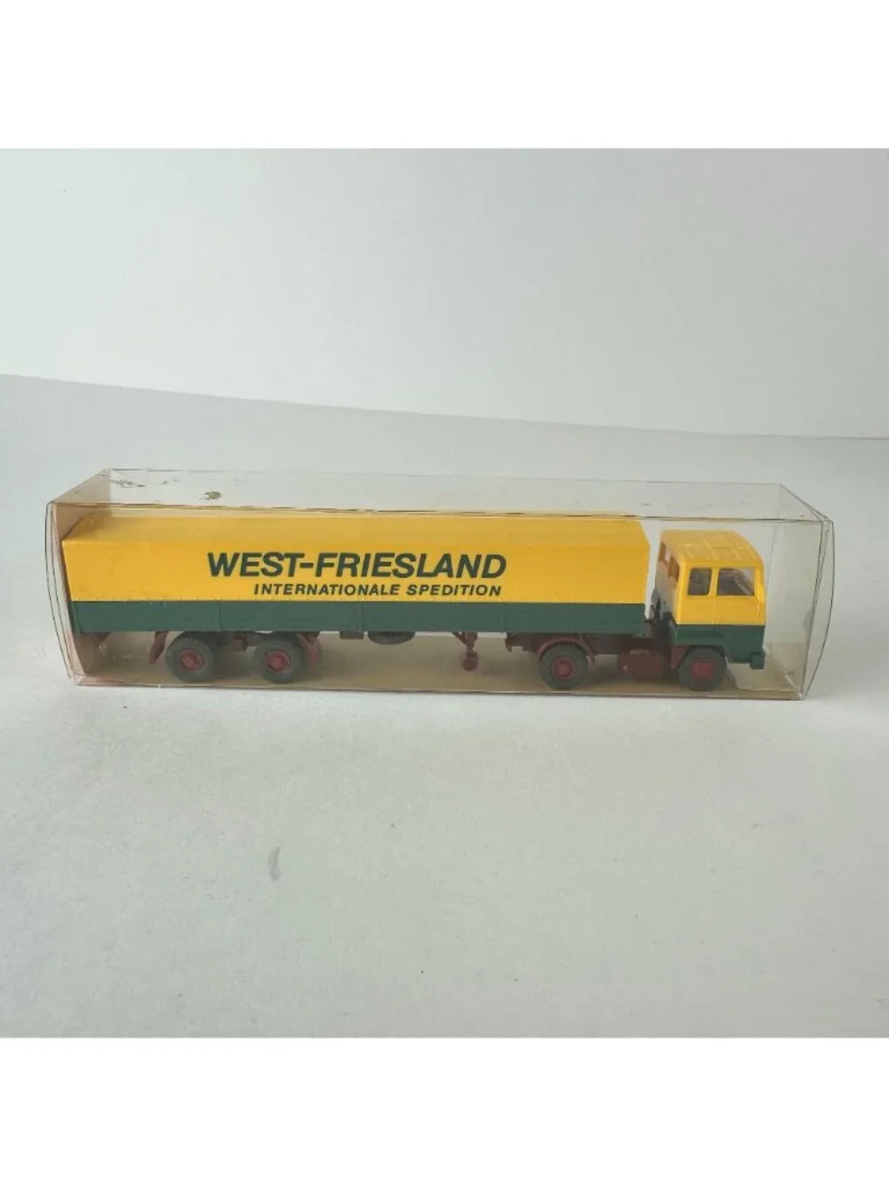Wiking Ford Transcontinental Sattelzug Model Truck 530 Yellow & Green HO